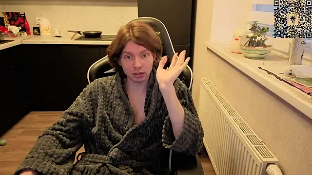 Snapshot of spaisenok chatting on October 22, 2:17 pm spaisenok online show from October 22, 2:17 pm