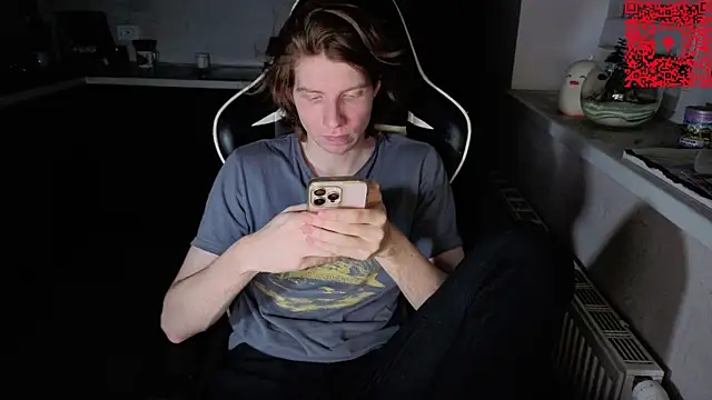 Snapshot of spaisenok chatting on November 24, 1:49 am spaisenok online show from November 24, 1:49 am