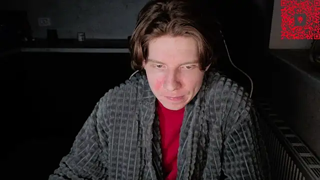 Snapshot of spaisenok chatting on December 13, 10:04 pm spaisenok online show from December 13, 10:04 pm