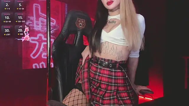 MilaAsh online show from January 30, 9:25 am