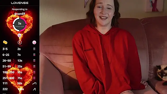 cherrysaturn online show from September 28, 12:21 pm