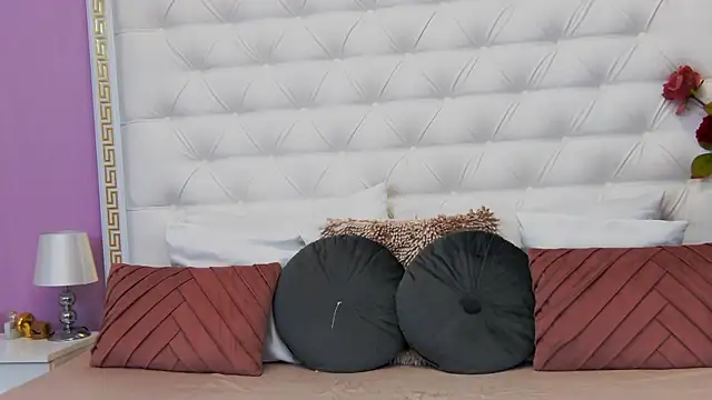 Lenna Paul online show from March 5, 7:27 am