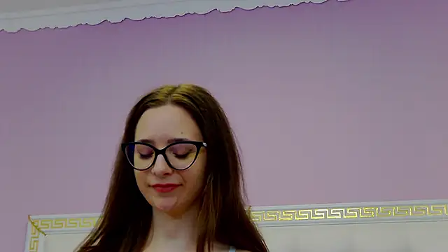 Lenna Paul online show from March 20, 11:05 am