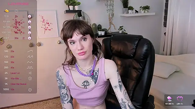 Snapshot of Fog_Foggy_Love chatting on December 30, 3:25 am Fog Foggy Love online show from December 30, 3:25 am
