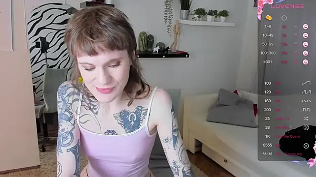 Snapshot of Fog_Foggy_Love chatting on March 16, 9:16 pm Fog Foggy Love online show from March 16, 9:16 pm