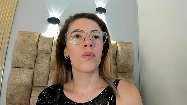 yulievans online show from March 17, 6:51 am