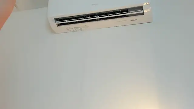 yulievans online show from March 22, 4:26 pm