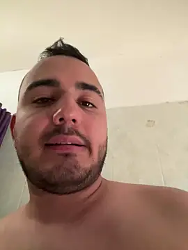 Snapshot of Robert_Pool chatting on March 10, 9:51 pm Robert Pool online show from March 10, 9:51 pm