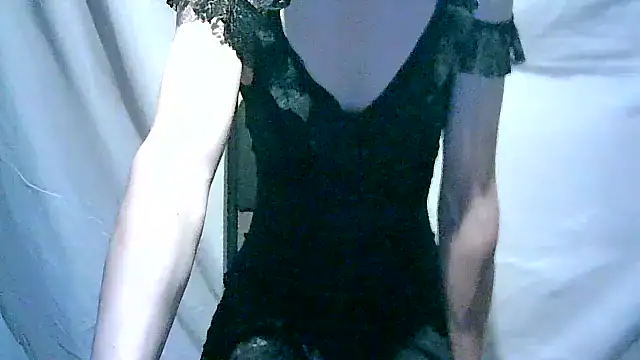 -your-bitch online show from December 5, 10:55 am