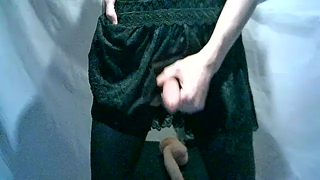 -your-bitch online show from December 9, 10:32 am