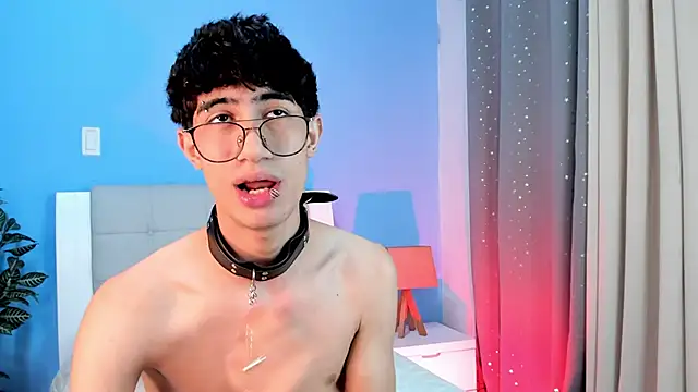 Snapshot of novaybrian chatting on January 10, 3:37 pm novaybrian online show from January 10, 3:37 pm