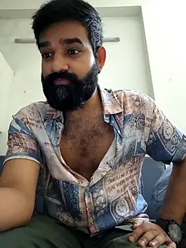Snapshot of Fun_Guuy chatting on December 5, 6:00 pm Fun Guuy online show from December 5, 6:00 pm