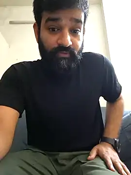 Snapshot of Fun_Guuy chatting on December 7, 4:58 pm Fun Guuy online show from December 7, 4:58 pm