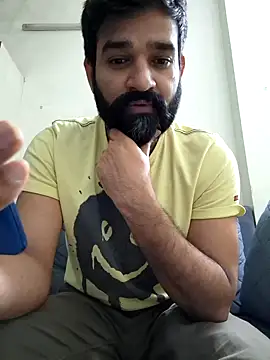 Snapshot of Fun_Guuy chatting on December 17, 7:26 pm Fun Guuy online show from December 17, 7:26 pm