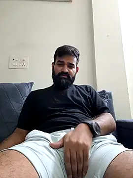 Snapshot of Fun_Guuy chatting on January 27, 5:15 pm Fun Guuy online show from January 27, 5:15 pm