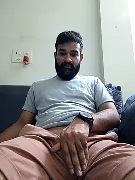 Snapshot of Fun_Guuy chatting on January 28, 2:21 pm Fun Guuy online show from January 28, 2:21 pm