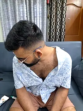 Snapshot of Fun_Guuy chatting on February 17, 12:38 pm Fun Guuy online show from February 17, 12:38 pm