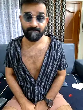 Snapshot of Fun_Guuy chatting on February 20, 4:46 pm Fun Guuy online show from February 20, 4:46 pm