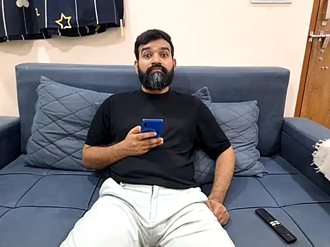 Snapshot of Fun_Guuy chatting on September 16, 11:33 am Fun Guuy online show from September 16, 11:33 am