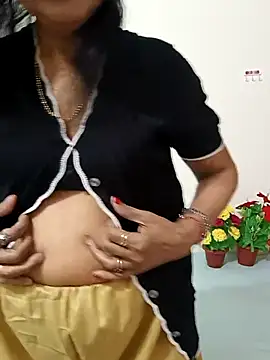 Snapshot of Saroj-Shah chatting on October 23, 5:07 am Saroj-Shah online show from October 23, 5:07 am