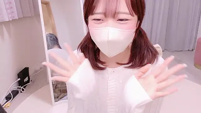 Snapshot of HANApipi chatting on December 22, 10:45 am HANApipi online show from December 22, 10:45 am