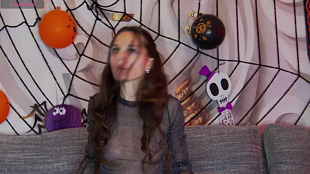 hailey peach online show from October 29, 5:58 pm