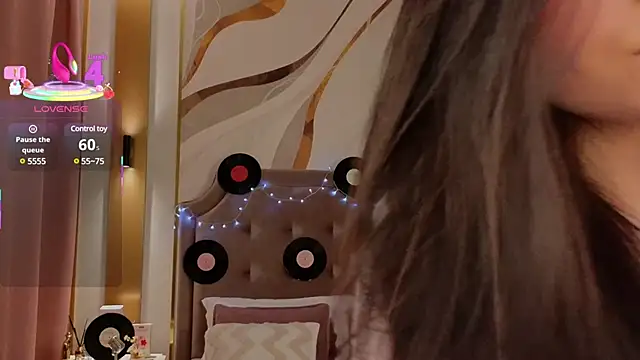 Jenna Adams  online show from March 4, 12:07 am