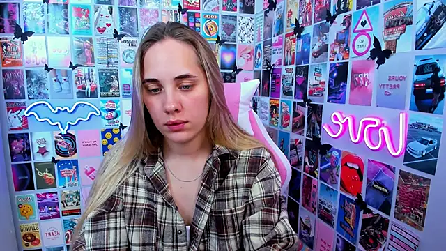 MiaMilas online show from October 3, 5:54 pm