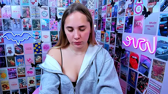 MiaMilas online show from October 8, 7:22 pm