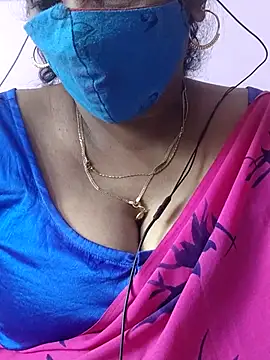 mallu-sumi online show from October 26, 8:09 am