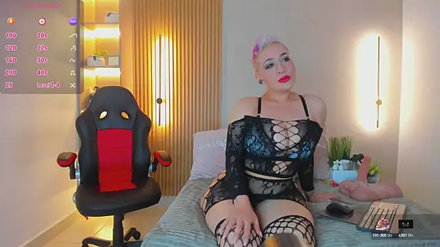 mia becke online show from September 13, 11:43 am