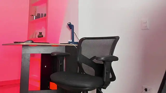 Snapshot of pablo-rincon95 chatting on February 20, 11:20 am pablo-rincon95 online show from February 20, 11:20 am