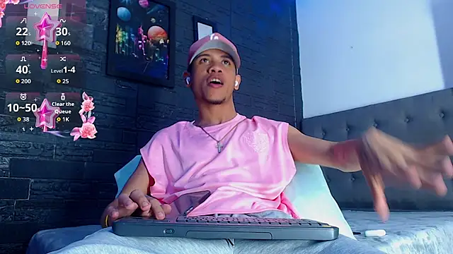 Romancartier 1 online show from October 18, 10:49 am