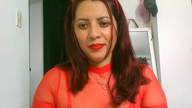 Anne kis online show from October 31, 6:31 pm