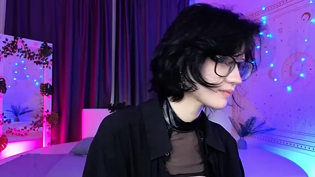 Snapshot of dark_vamp_ chatting on December 22, 9:09 pm dark vamp online show from December 22, 9:09 pm