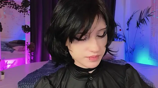 Snapshot of dark_vamp_ chatting on January 15, 2:02 pm dark vamp online show from January 15, 2:02 pm