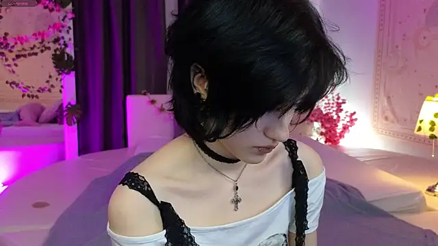 Snapshot of dark_vamp_ chatting on February 28, 10:52 am dark vamp online show from February 28, 10:52 am