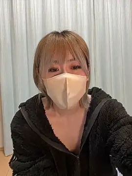 mii06 online show from December 9, 4:37 pm