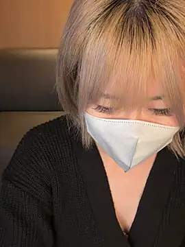 mii06 online show from February 8, 7:59 pm