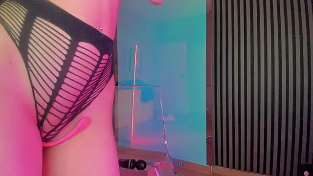 blondie muller online show from February 1, 5:05 pm