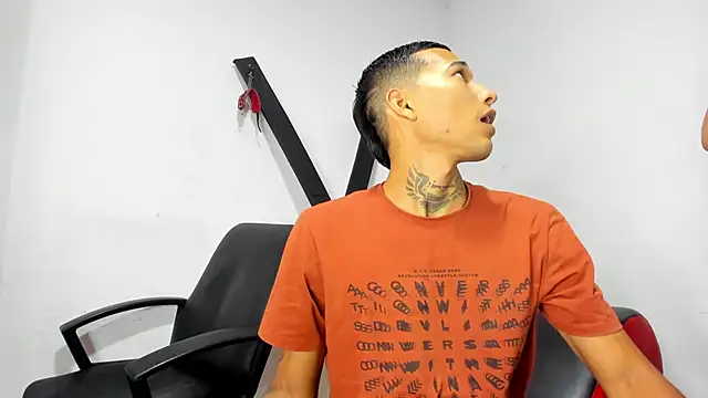 Hana and Zeta online show from March 19, 12:12 pm