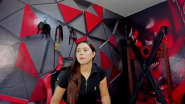 Hana and Zeta online show from September 30, 12:10 pm