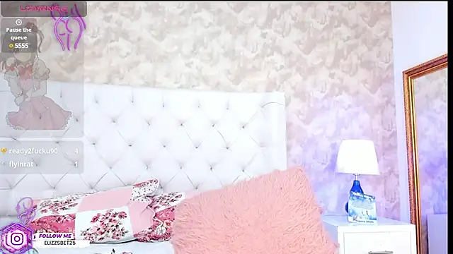 Eliza Thaylor   online show from January 7, 5:53 pm