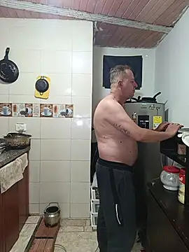 ZuriandAlex online show from March 6, 5:04 am