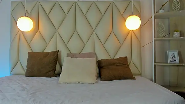 angelswets online show from November 22, 4:06 pm