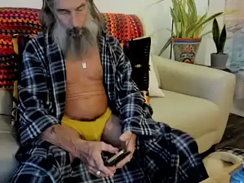 Snapshot of mindphu_k chatting on November 1, 12:34 am mindphu k online show from November 1, 12:34 am