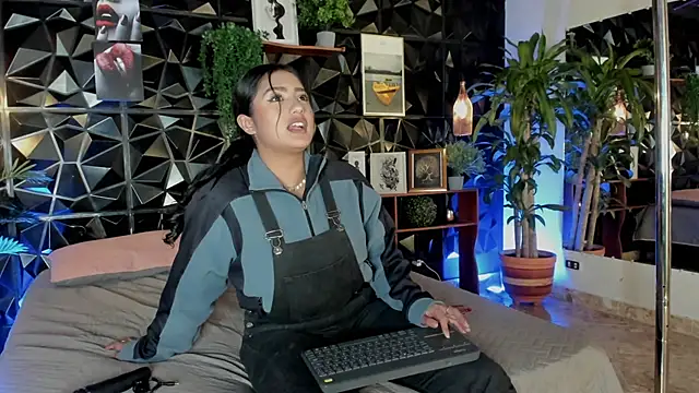 karla 999 online show from September 19, 12:12 am