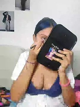 azulzulix online show from February 1, 1:55 am