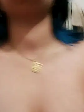 azulzulix online show from October 7, 1:25 am