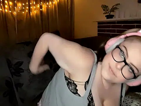 ChubbyBubs online show from February 23, 9:33 am